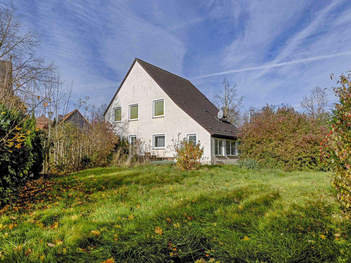 Immobilie in Willebadessen - Familienfreundliches Wohnhaus in Löwen mit Garten, Terrasse und Wintergarten - Bild 3