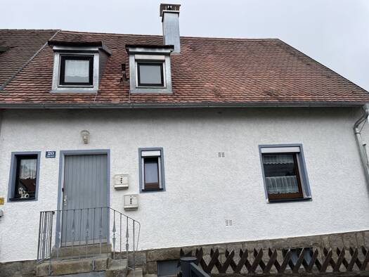 Doppelhaushälfte zum Kauf 125.000 € 4 Zimmer 104,8 m² 672 m² Grundstück Windischeschenbach 92670