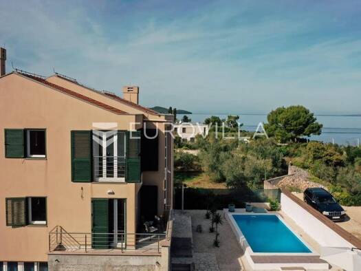 Haus zum Kauf 850.000 € 4 Zimmer 235 m² Sutomiscica Sutomišćica