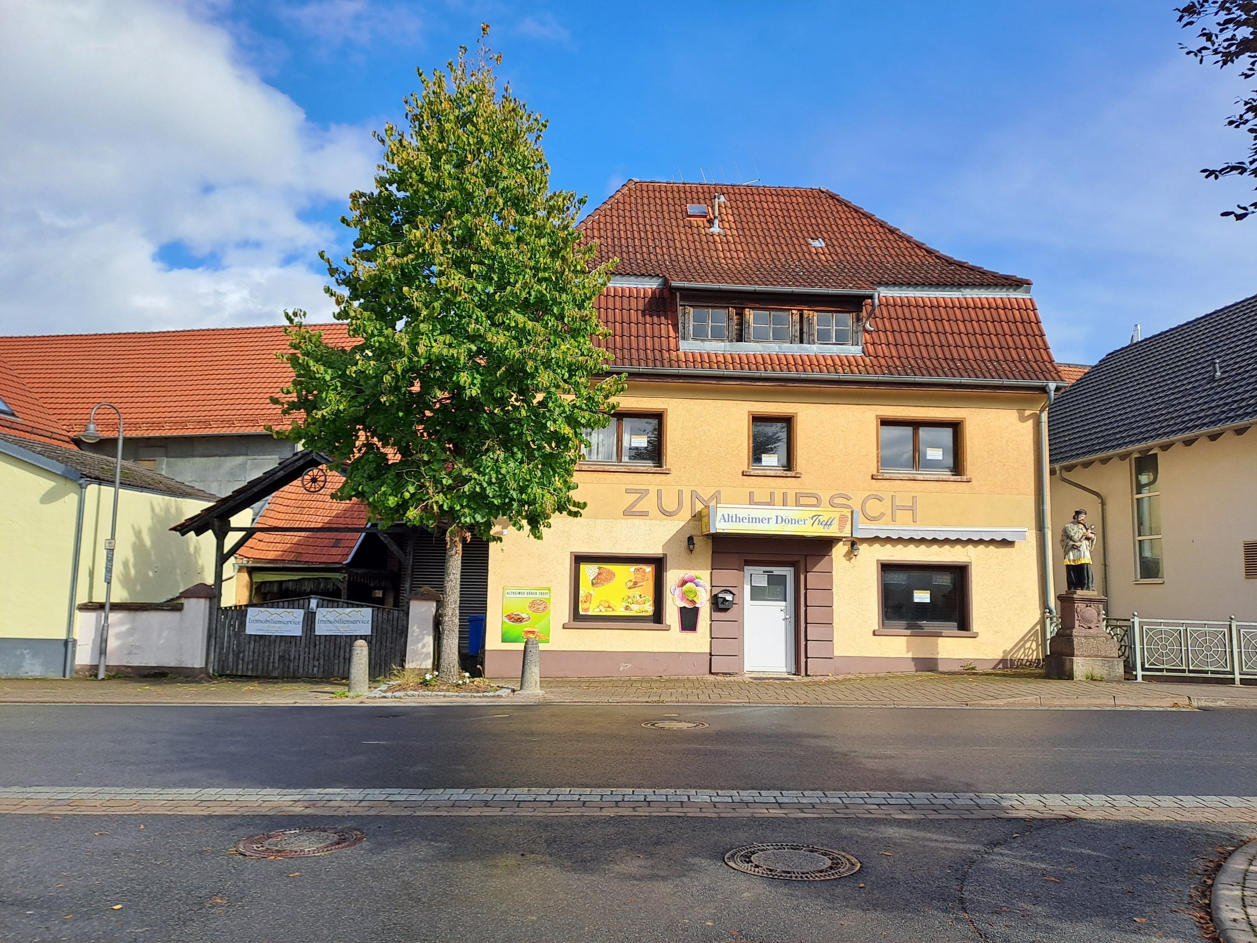 Haus zum Kauf 85.000 € 5 Zimmer 205 m²<br/>Wohnfläche 586 m²<br/>Grundstück Baulandstraße 69 Altheim Walldürn 74731