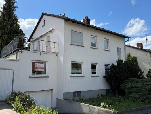 Einfamilienhaus zum Kauf 299.000 € 4 Zimmer 143 m² 451 m² Grundstück frei ab sofort Ober-Saulheim Saulheim 55291
