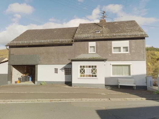 Einfamilienhaus zum Kauf 115.000 € 6 Zimmer 117,1 m² 465 m² Grundstück frei ab sofort Fellerdilln Haiger 35708