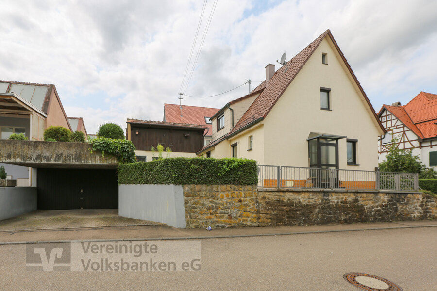 Einfamilienhaus zum Kauf 325.000 € 77,5 m²<br/>Wohnfläche 188 m²<br/>Grundstück Holzgerlingen 71088