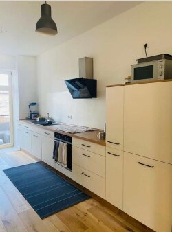 Wohnung zur Miete 910 € 2 Zimmer 75,8 m²<br/>Wohnfläche 1.<br/>Geschoss 01.12.2024<br/>Verfügbarkeit GutsMuths-Straße 10 Lindenau Leipzig 04177