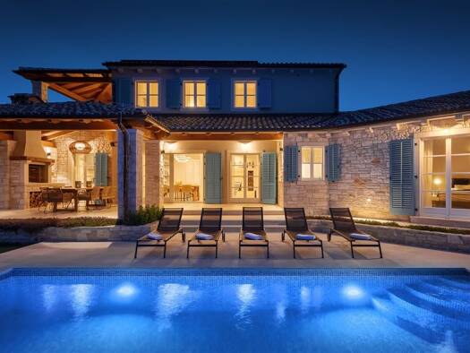 Haus zur Miete 7 Zimmer Kunfin ul. 51 Vabriga 52465