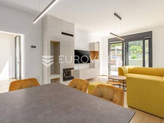 Haus zur Miete 2.200 € 3 Zimmer 120 m² Porec Poreč
