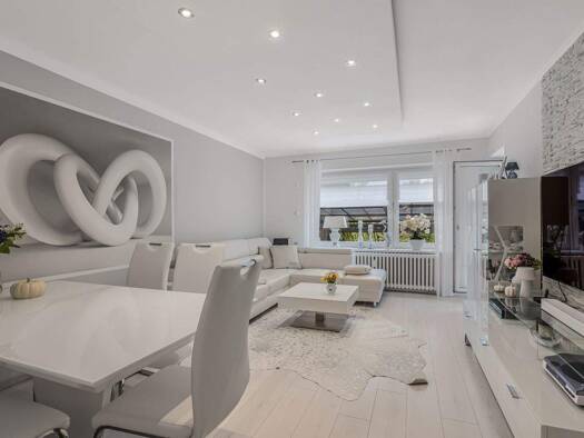 Wohnung zum Kauf 220.000 € 3 Zimmer 69 m² Mettenhof Kiel 24109