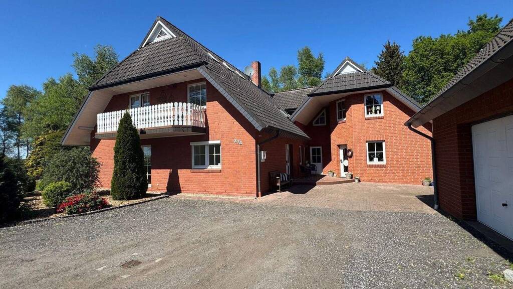 Mehrfamilienhaus zum Kauf 449.000 € 10 Zimmer 290 m² 3.494 m² Grundstück frei ab sofort Fahrendahl 37a Fahrendorf Gnarrenburg 27442