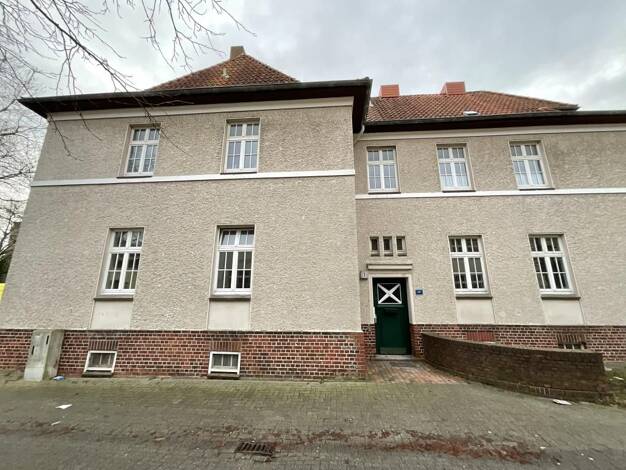 Wohnung zur Miete 429 € 2 Zimmer 62,3 m² EG frei ab 01.08.2026 Am Kirchhof 1 Heppens Wilhelmshaven 26384