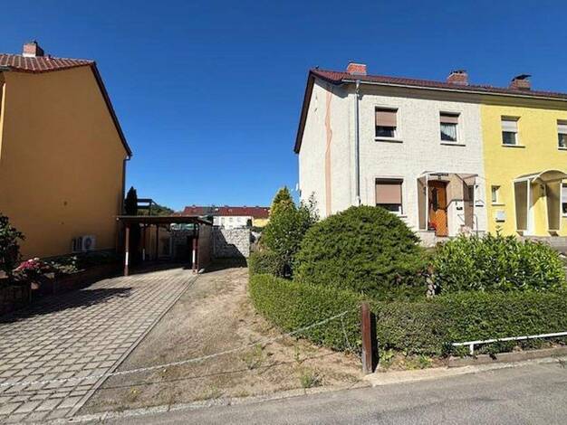 Doppelhaushälfte zum Kauf provisionsfrei 95.000 € 4 Zimmer 86 m² 475 m² Grundstück Wilhelm-Busch-Straße 36 Merzdorf Riesa 01591