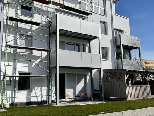 Wohnung zum Kauf - Erstbezug provisionsfrei 315.000 € 3 Zimmer 78 m² EG frei ab sofort St.-Peter-Strasse 33 c Tirschenreuth 95643
