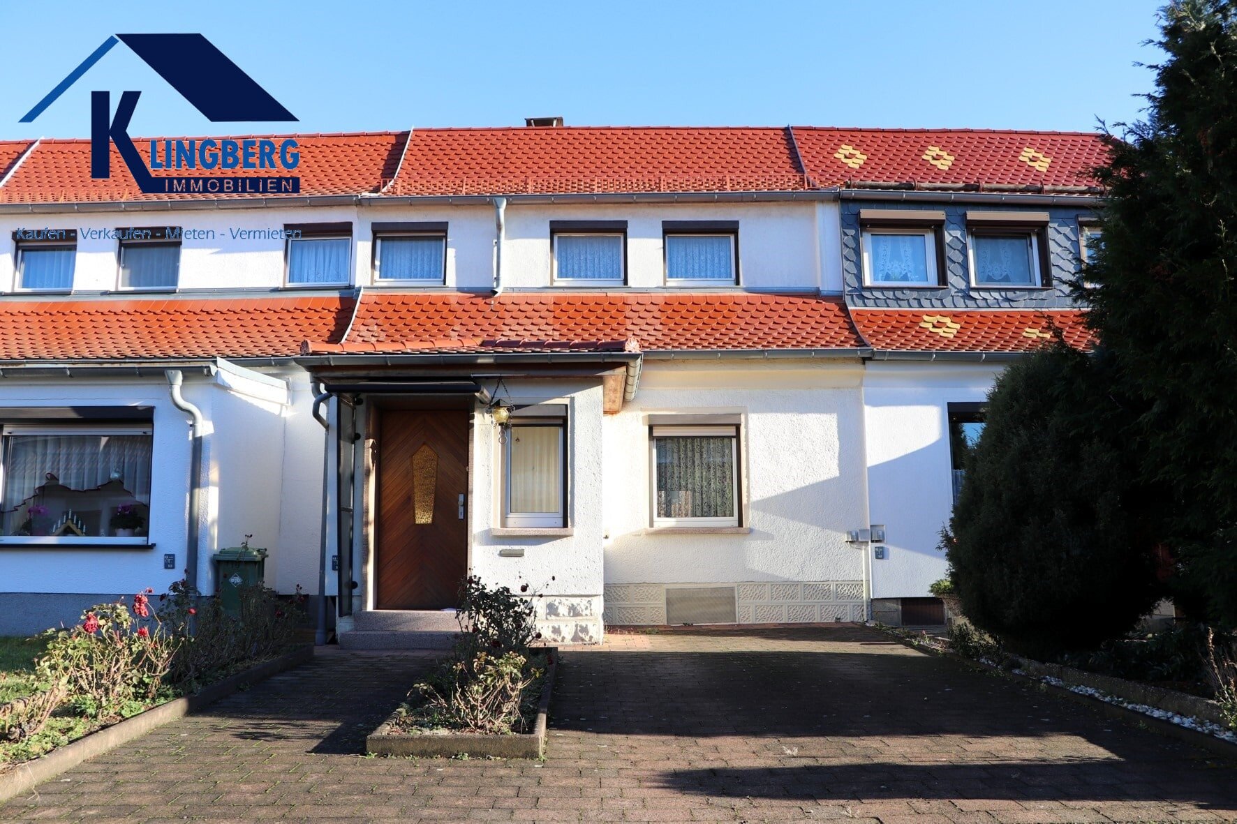 Reihenmittelhaus zum Kauf 66.500 € 4 Zimmer 85 m²<br/>Wohnfläche 666 m²<br/>Grundstück Blumenstraße 8 Meuselwitz Meuselwitz 04610