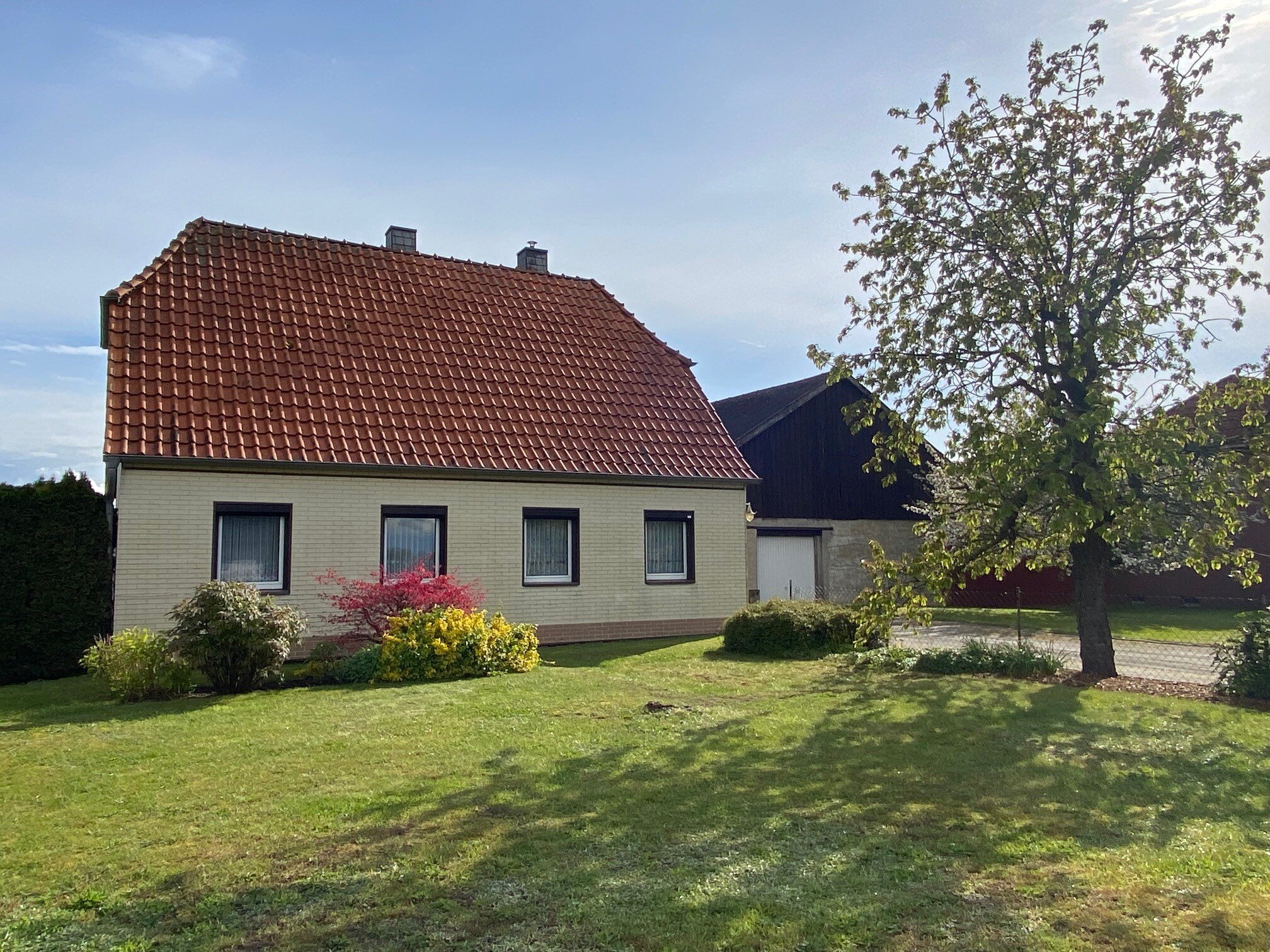 Einfamilienhaus zum Kauf 190.000 € 5 Zimmer 109,2 m²<br/>Wohnfläche 5.186 m²<br/>Grundstück Oebisfelde Oebisfelde 39646