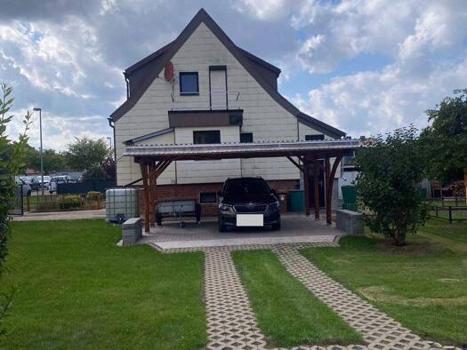 Doppelhaushälfte zum Kauf 159.000 € 4 Zimmer 100 m² 659 m² Grundstück frei ab sofort Ringstraße 19 Bleicherode 99752