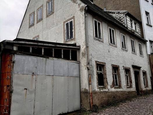 Reihenendhaus zum Kauf 38.000 € 9 Zimmer 150 m² 180 m² Grundstück Hainichen 09661