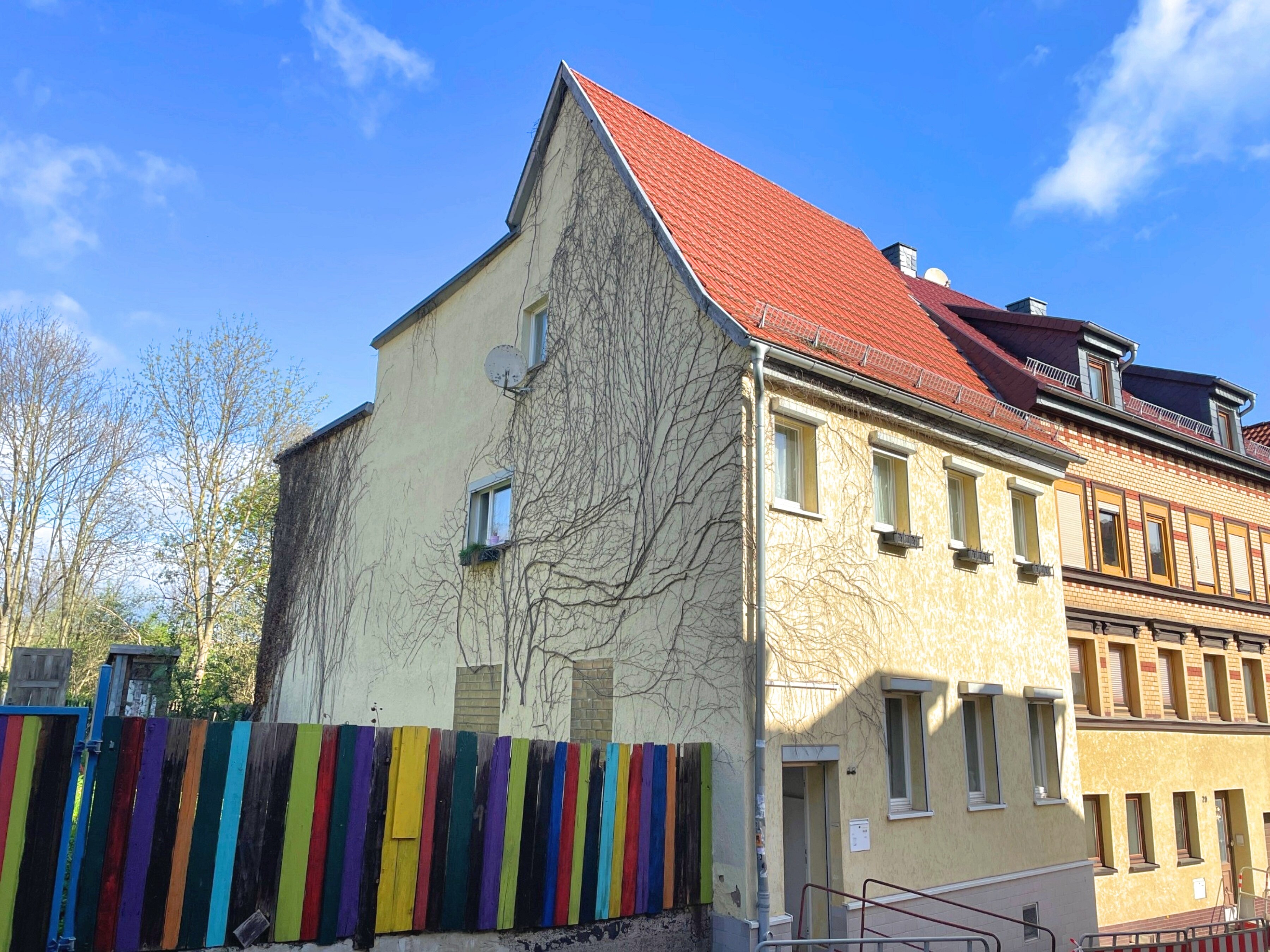 Einfamilienhaus zum Kauf 90.000 € 6 Zimmer 149 m²<br/>Wohnfläche 165 m²<br/>Grundstück Eisenach Eisenach 99817