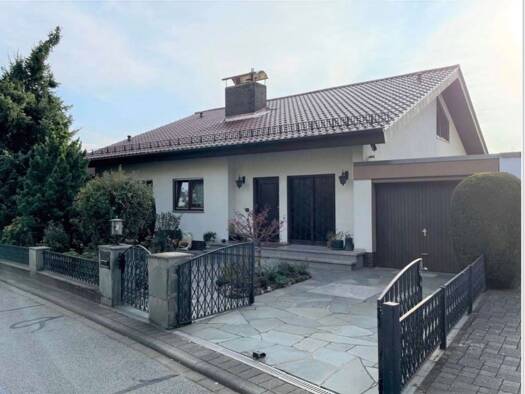 Mehrfamilienhaus zur Miete 1.400 € 4 Zimmer 175 m² frei ab sofort Kirschhausen Heppenheim 64646