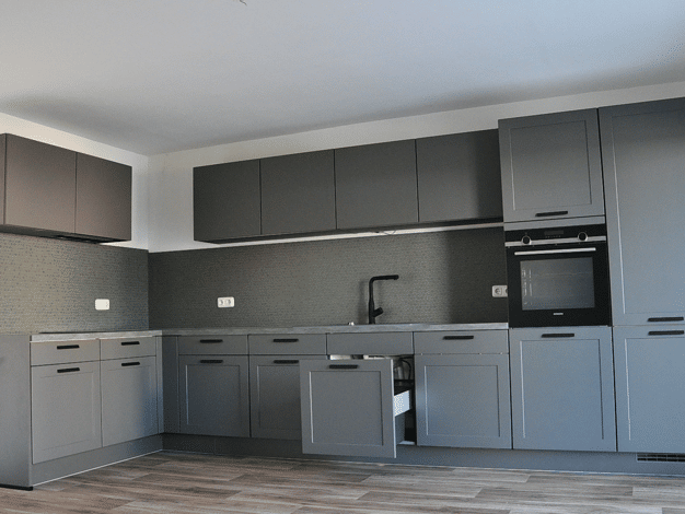 Wohnung zur Miete 950 € 1,5 Zimmer 100 m² Burglengenfeld Burglengenfeld 93133