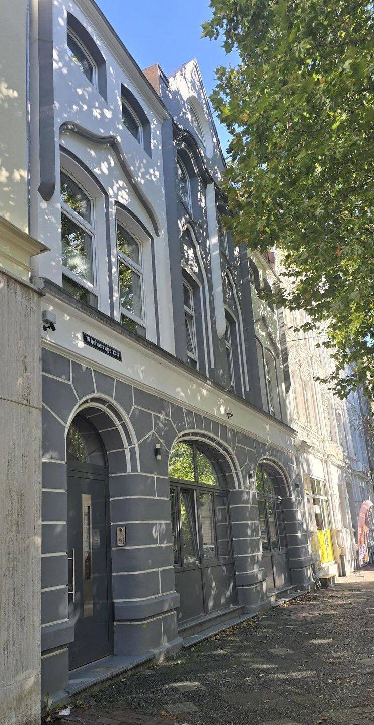 Rhein-Schlößchen in Wilhelmshaven-Südstadt – Charmantes 3-Parteienhaus mit Charakter und Geschichte