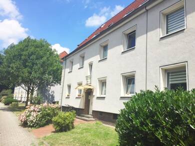 Wohnung zur Miete nur mit Wohnberechtigungsschein 431 € 3,5 Zimmer 74,6 m² Dachgeschoss, 2. Geschoss Franz-Lenze-Platz 30 Vierlinden Duisburg 47178