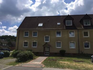 Wohnung zur Miete nur mit Wohnberechtigungsschein 438 € 3,5 Zimmer 79,8 m² Dachgeschoss, 2. Geschoss Finkenstraße 43 Marl - Hamm Marl 45772