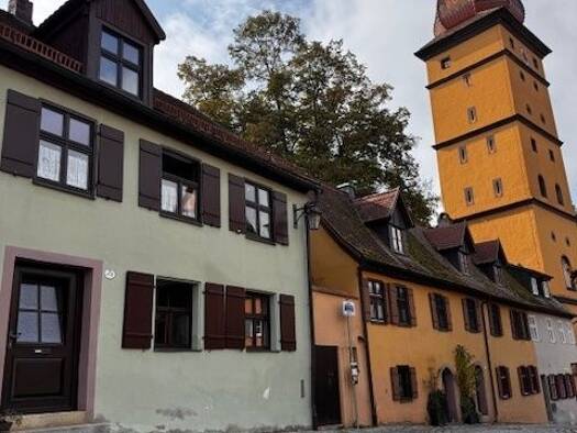 Stadthaus zum Kauf 247.700 € frei ab 01.12.2025 Dinkelsbühl 91550