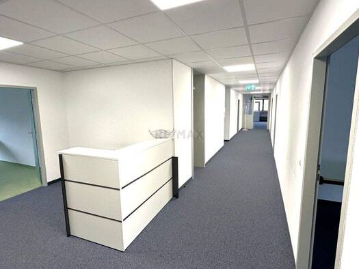 Praxis zur Miete 10 € 420 m² Bürofläche Stadtgebiet Göppingen 73033