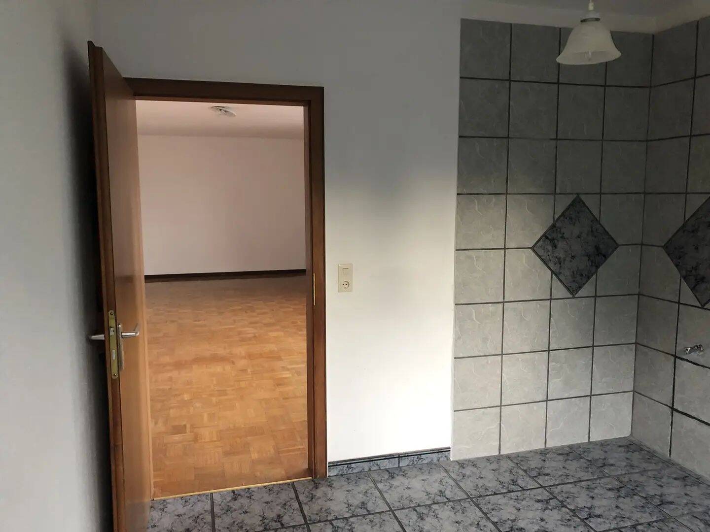 2 Zimmer, Balkon & Weitblick – Wohnen in Toplage von Aachen-Frankenberg – Burgstraße 34, 52066 Aachen – Vorschaubild 7