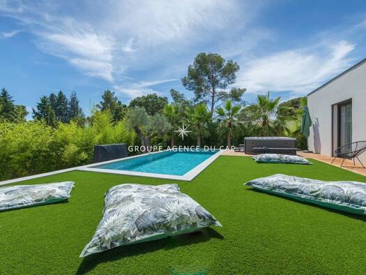 Haus zum Kauf 1.350.000 € 176 m² 1.072 m² Grundstück Boulouris Saint-Raphaël 83700