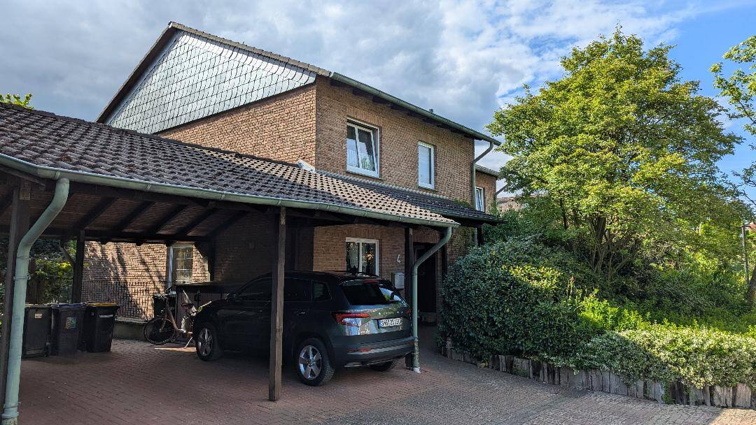 Ihr neues IMMOBILIEN QUARTIER: Sehr gepflegte Doppelhaushälfte in guter Lage
