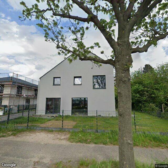 Neubezug – Möbliertes Einfamilienhaus zu vermieten steht ein modernes, vollständig möbliertes Einfamilienhaus im Neubezug ( Smart Home )