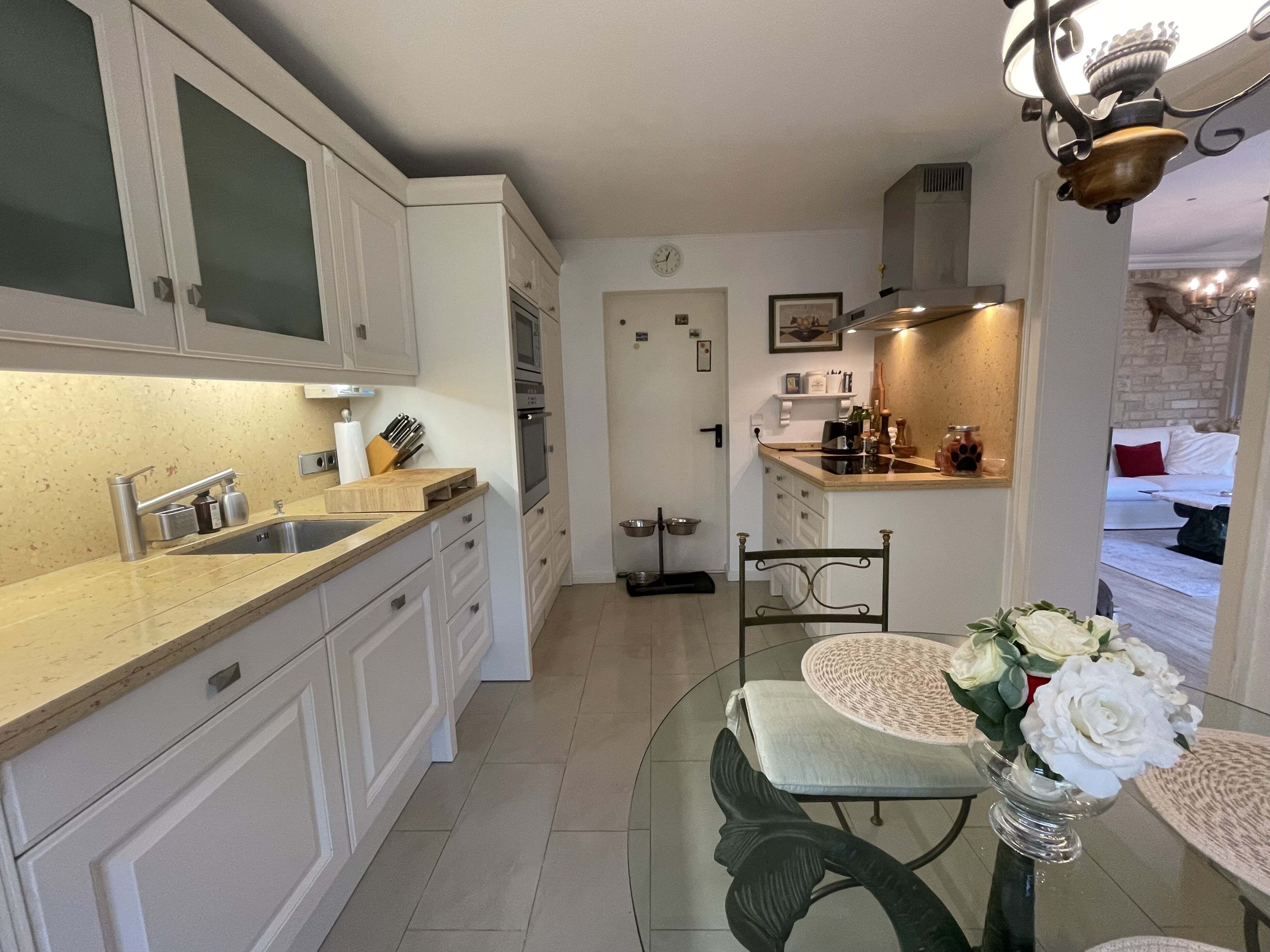 Property thumbnail 9