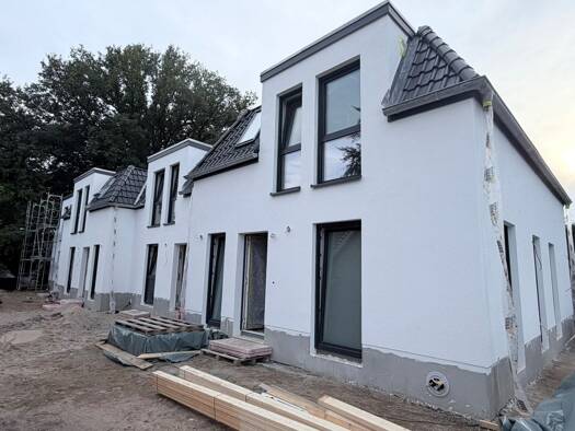 Reihenendhaus zum Kauf - Erstbezug 399.900 € 4 Zimmer 96 m² 142 m² Grundstück Quickborn 25451