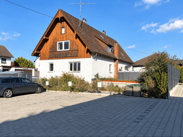 Mehrfamilienhaus zum Kauf 389.000 € 8 Zimmer 203 m² 680 m² Grundstück frei ab sofort Mindelaltheim Dürrlauingen 89350
