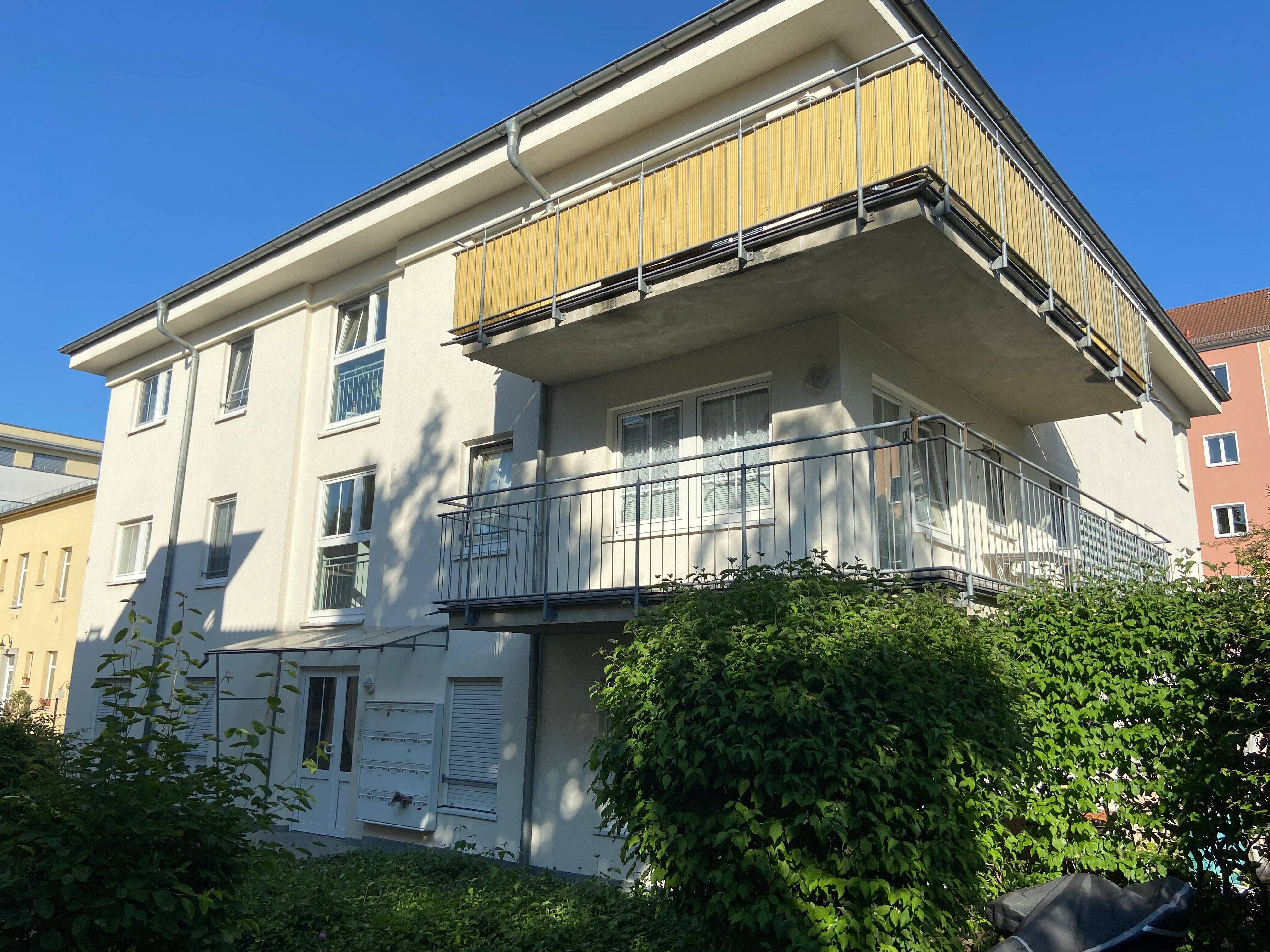 Property thumbnail 3