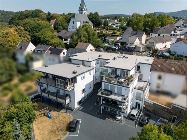 Mehrfamilienhaus zum Kauf 2.700.000 € 30 Zimmer 1.213 m² 1.404 m² Grundstück Niederbieber Neuwied 56567