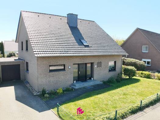 Einfamilienhaus zum Kauf 345.000 € 6 Zimmer 189 m² 691 m² Grundstück frei ab sofort Bersenbrück Bersenbrück 49593