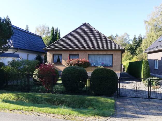Grundstück zum Kauf 739.000 € 1.037 m² Grundstück frei ab 01.10.2026 Farmsen-Berne Wandsbek 22159