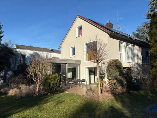 Einfamilienhaus zur Miete 4.470 € 8 Zimmer 255 m² 1.100 m² Grundstück Mögeldorf Nürnberg 90480