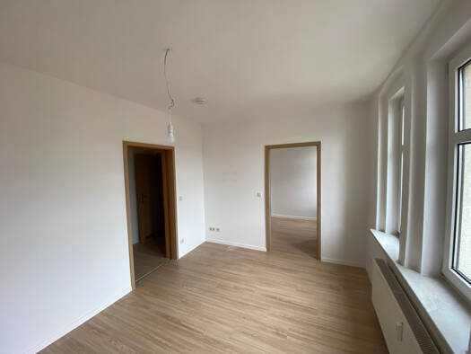 Wohnung zur Miete 193 € 1,5 Zimmer 35 m² 3. Geschoss Kleine Brüderstraße 12 Werdau 08412