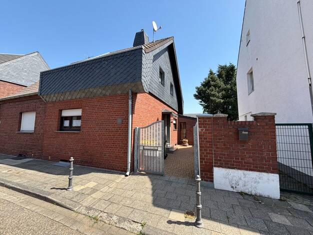 Doppelhaushälfte zum Kauf 285.000 € 5 Zimmer 131,5 m² 356 m² Grundstück Schaufenberg Alsdorf 52477