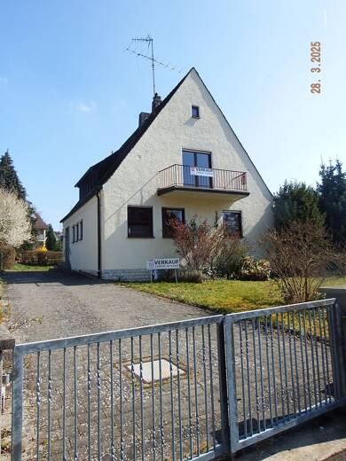 Haus zum Kauf 6 Zimmer 130 m² 875 m² Grundstück frei ab sofort Hans-Räbel-Str. Forchheim Forchheim 91301