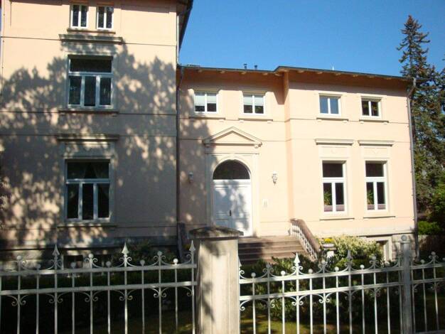 Wohnung zur Miete 430 € 1 Zimmer 42,1 m² 3. Geschoss frei ab sofort Schloßgartenallee 10 Ostorf Schwerin 19061