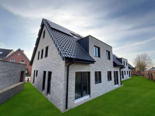 Doppelhaushälfte zur Miete - Erstbezug 1.400 € 5 Zimmer 123 m² 200 m² Grundstück Suderwick Bocholt 46399