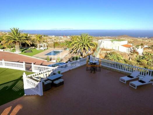 Villa zum Kauf 795.000 € 6 Zimmer 350 m² 2.000 m² Grundstück Granadilla de Abona 38617