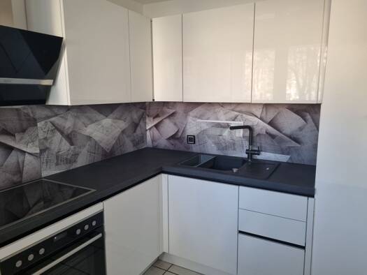 Wohnung zur Miete 975 € 3 Zimmer 75 m² Geschoss 1/8 frei ab 01.02.2026 Stein 90547