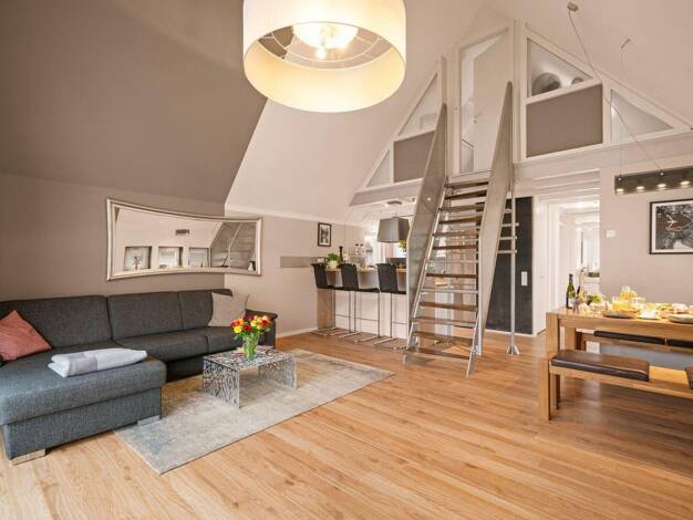 Wohnung zur Miete auf Zeit 1.700 € 2,5 Zimmer 82 m² frei ab 15.11.2026 Friedrichshafen Friedrichshafen 88046