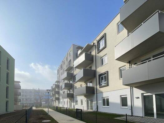 Wohnung zur Miete - Erstbezug 908 € 3 Zimmer 71,1 m² 3. Geschoss Stadionstraße Wiener Neustadt 2700