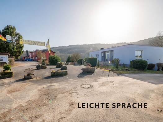 Mehrfamilienhaus zum Kauf 990.000 € 35 Zimmer 1.118 m² 9.679 m² Grundstück frei ab sofort Bornweg 15-16 Holsthum 54668