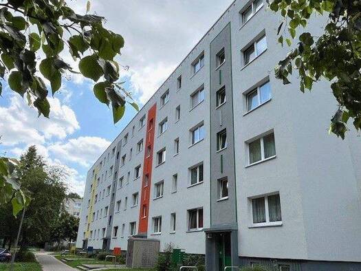 Wohnung zur Miete 300 € 2 Zimmer 46,9 m² 2. Geschoss frei ab sofort Ziolkowskistraße 51 Mueßer Holz Schwerin 19063